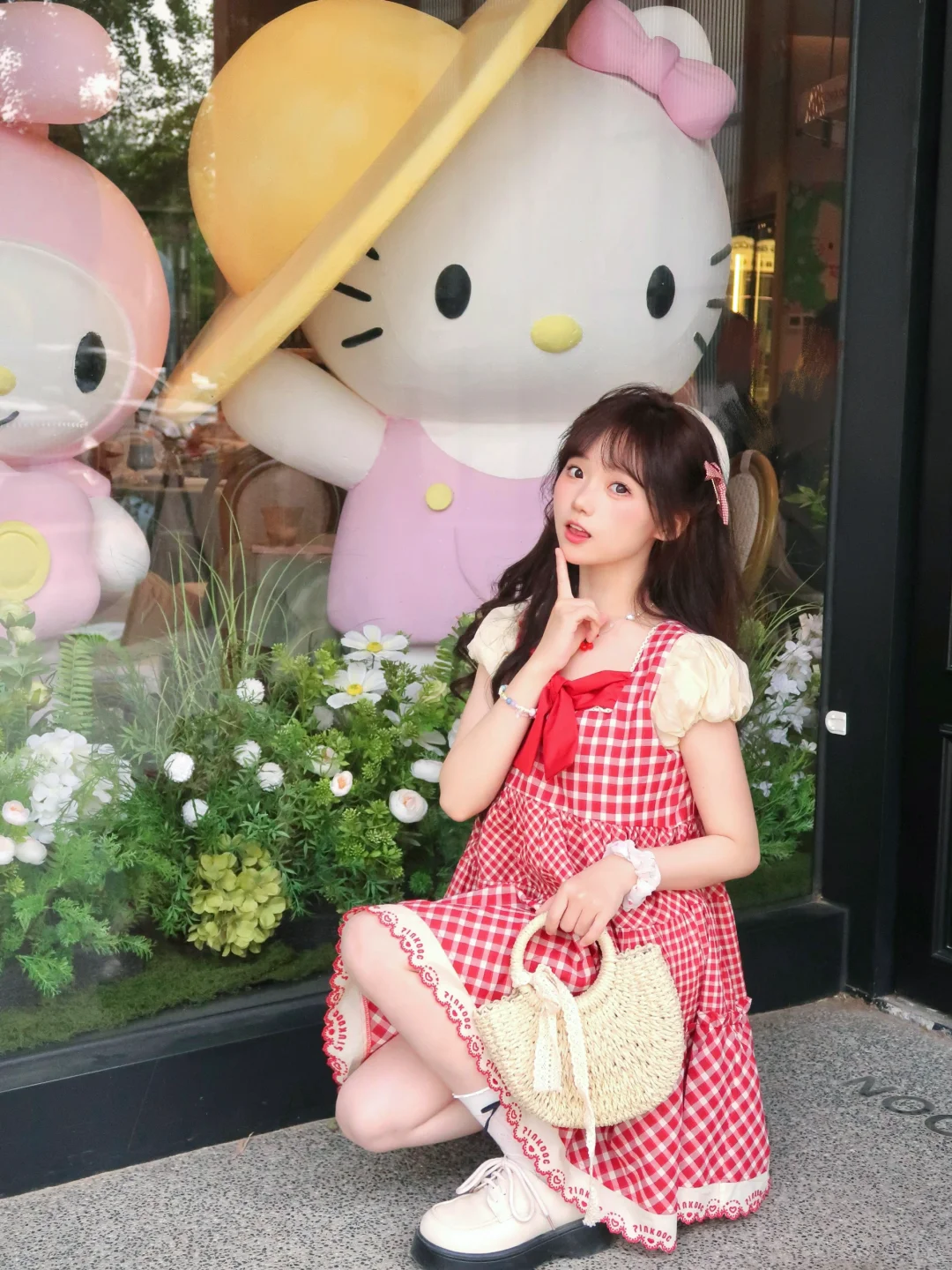 🍒把草莓小蛋糕穿上身啦！甜美红格娃娃裙～