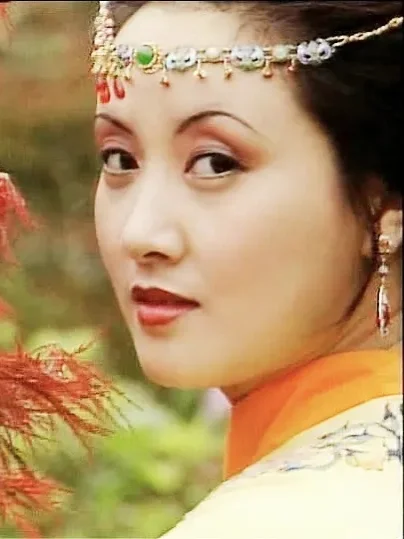 丹唇未启笑先闻：“风骚”的王熙凤💞