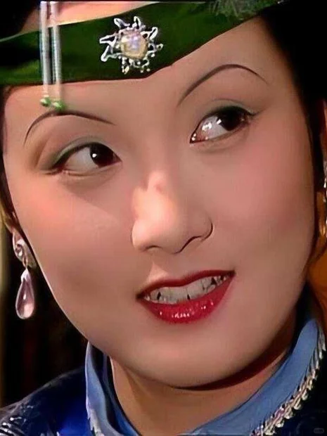 丹唇未启笑先闻：“风骚”的王熙凤💞