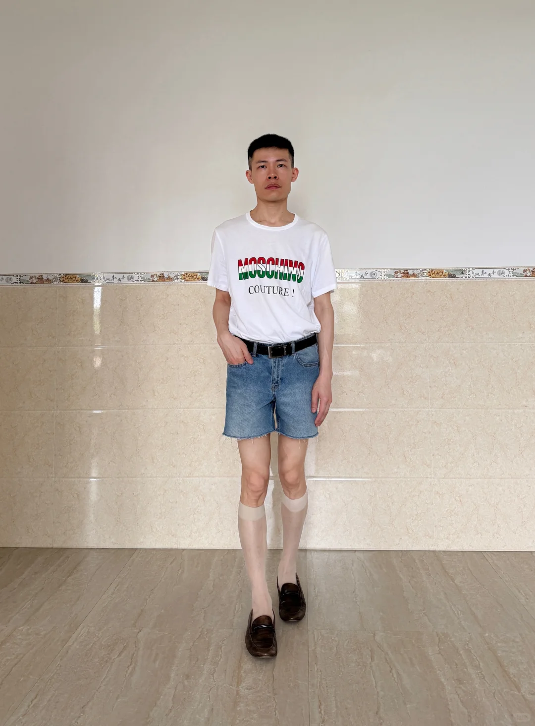 那个说我穿得妖艳的阿姨退休了