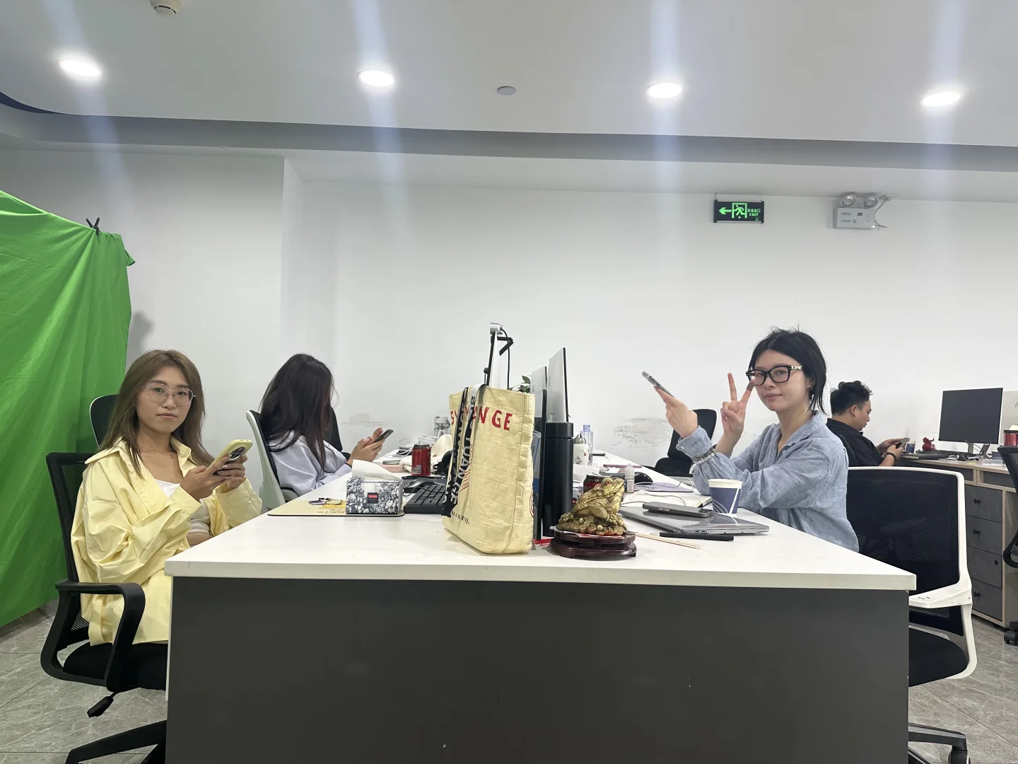 房产销售？狗都不干！！！！！