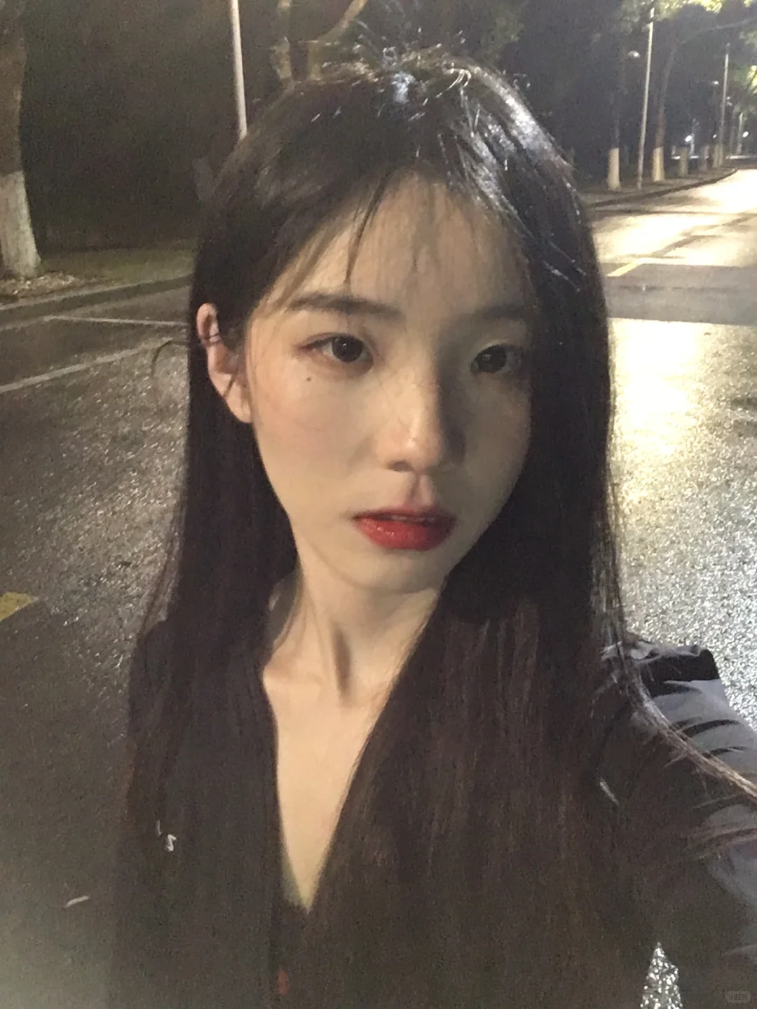 还得是黑发红唇