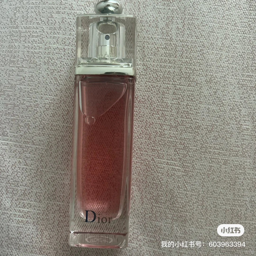 迪奥粉色魅惑香水 帮忙鉴定下真假啦～🤗