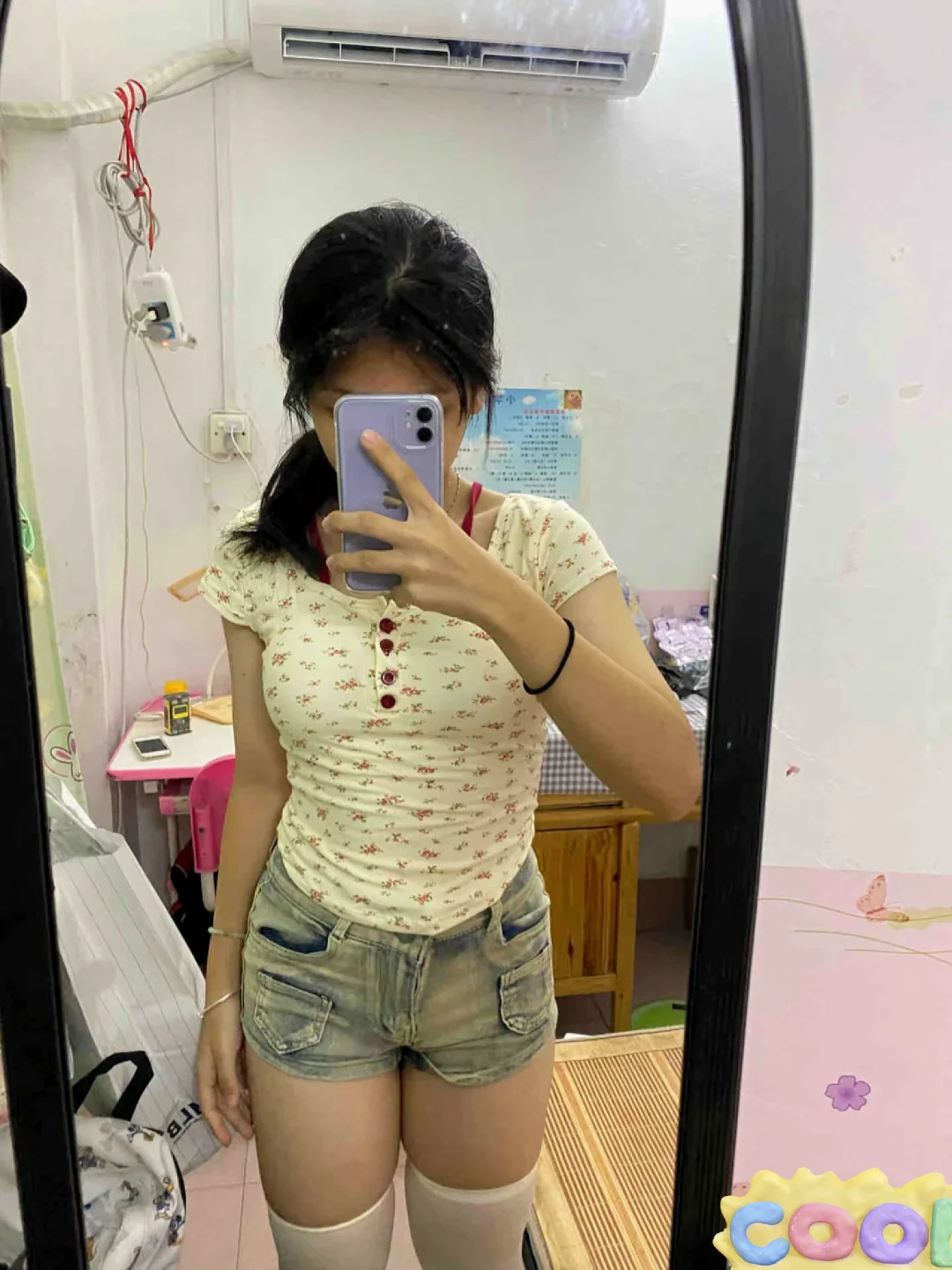 我的袜子好勒肉啊不敢穿出去，肉挤出来了