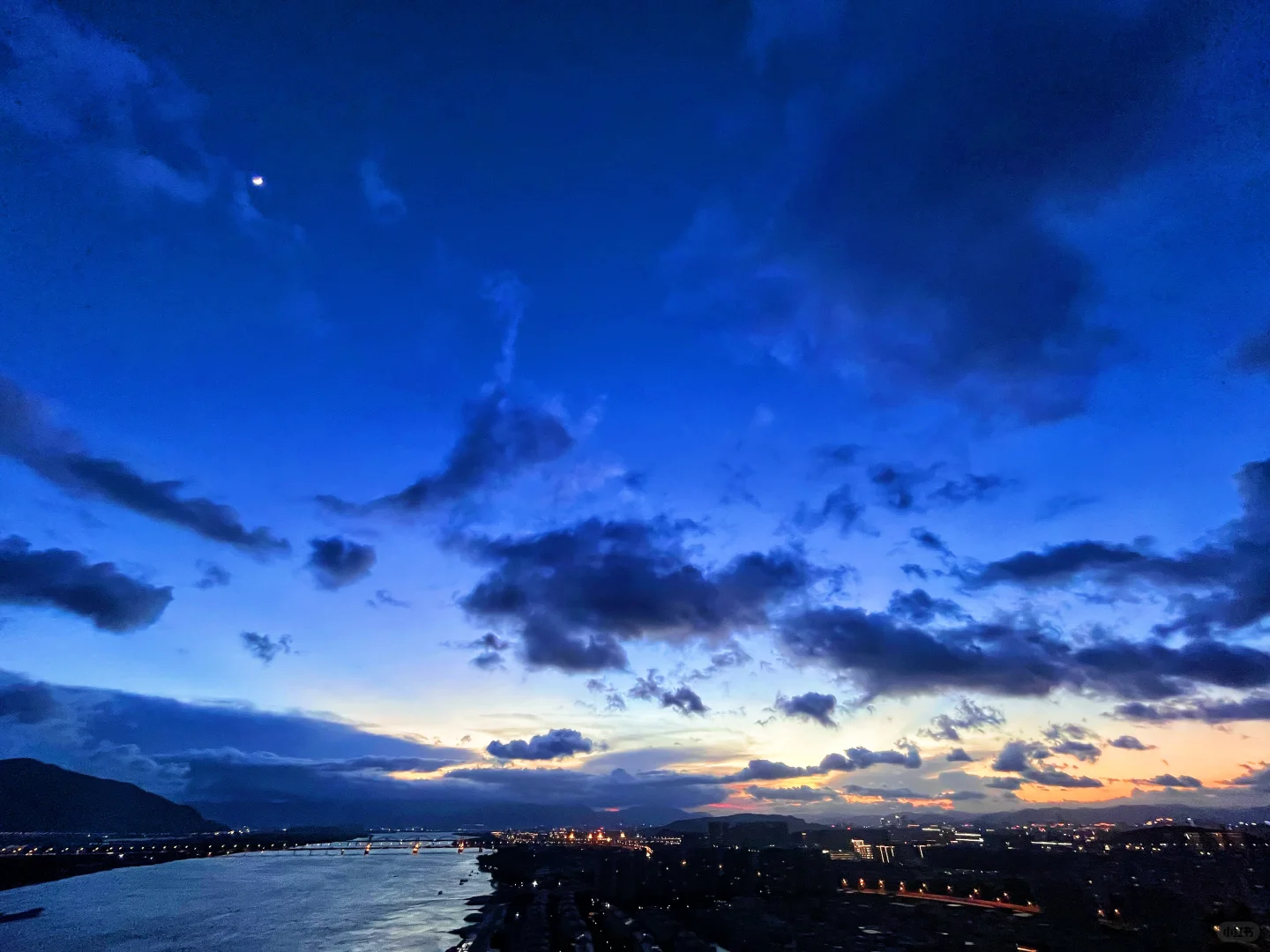 7.01福州🌄 像极了台风前的妖艳晚霞！