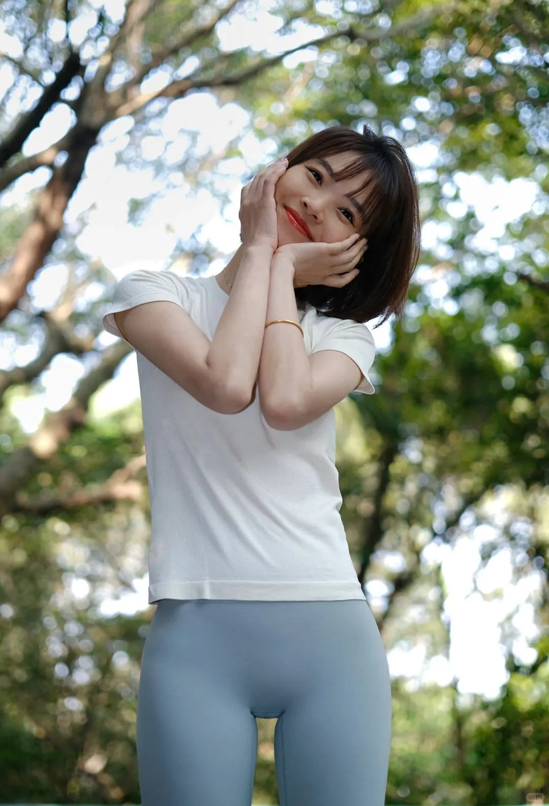 高清美女壁纸瑜伽