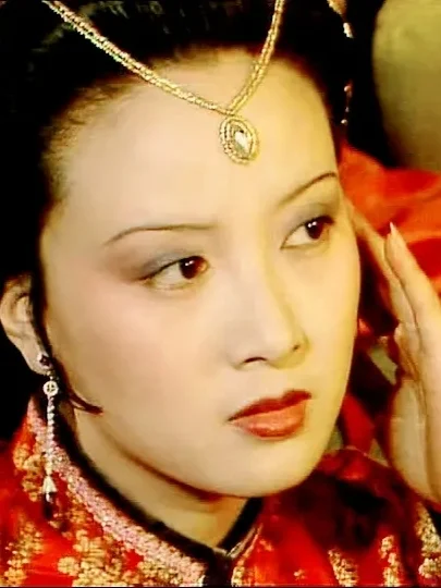 丹唇未启笑先闻：“风骚”的王熙凤💞