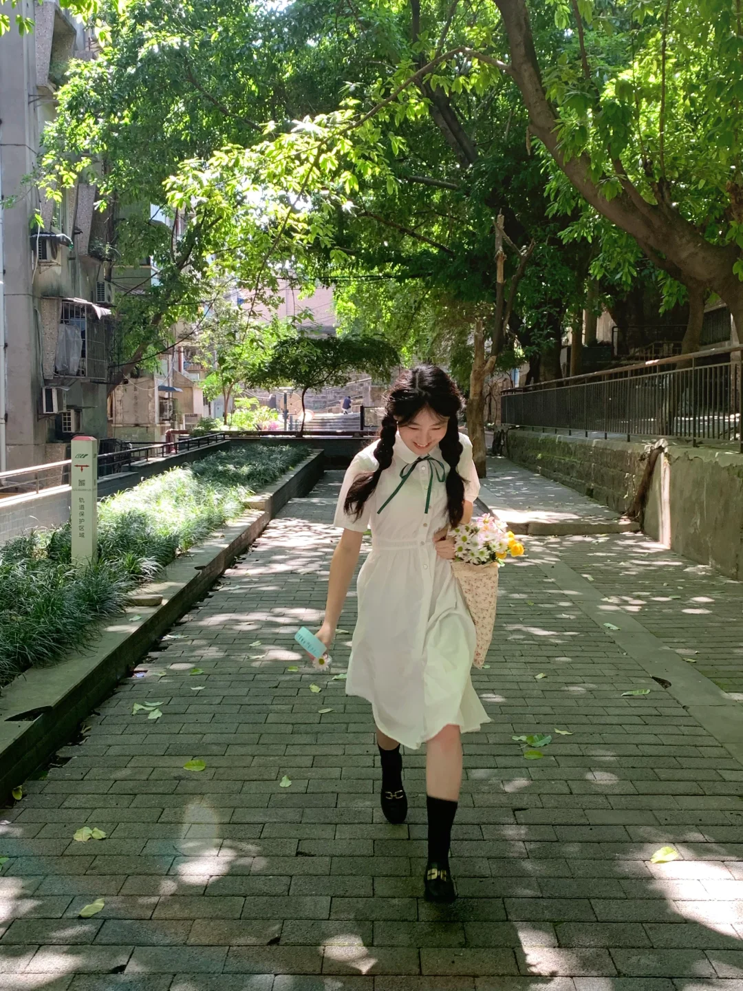 安静乖乖女