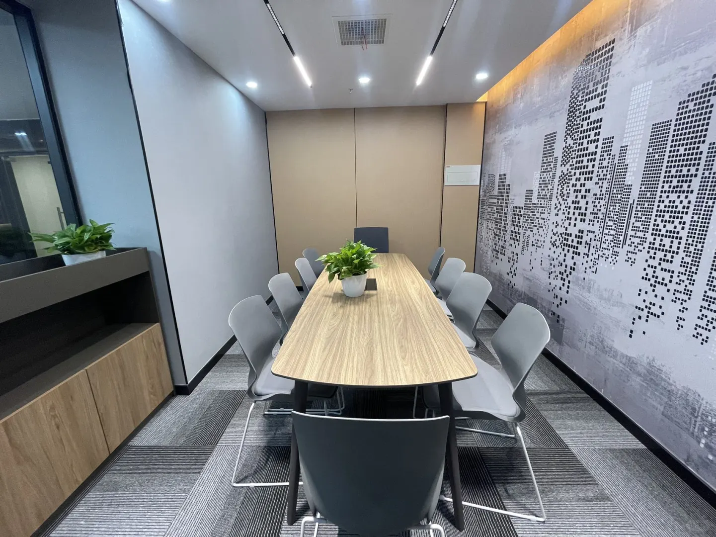 自持江苏路、娄山关路精装修房源对外出租