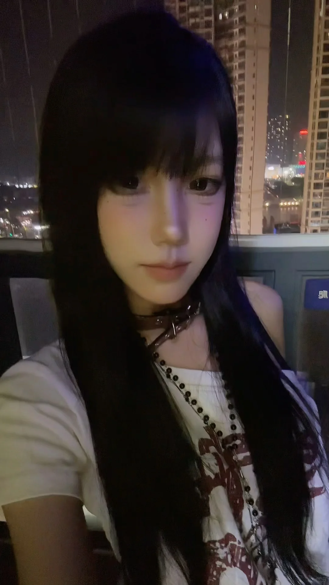 又在幻想我会迷恋上你了？