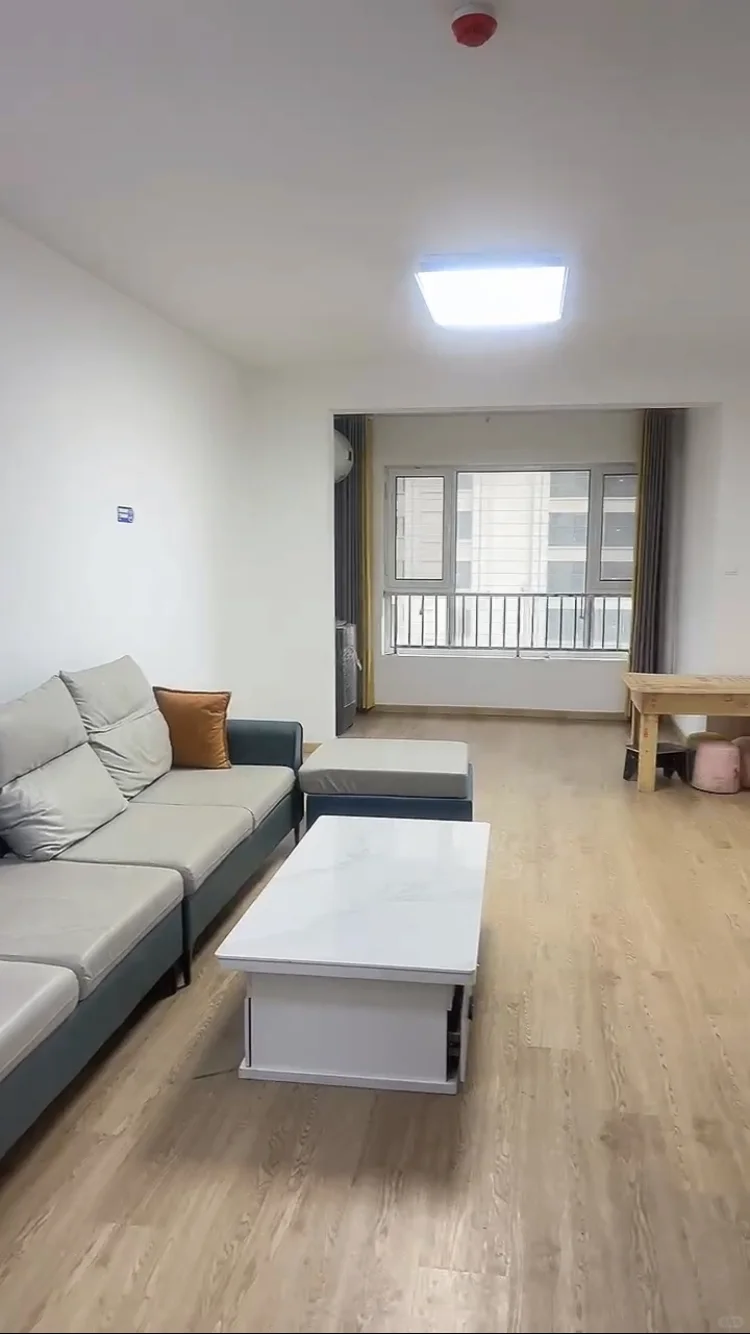 邯郸东区三居室次卧，包物业带车位，近万象汇