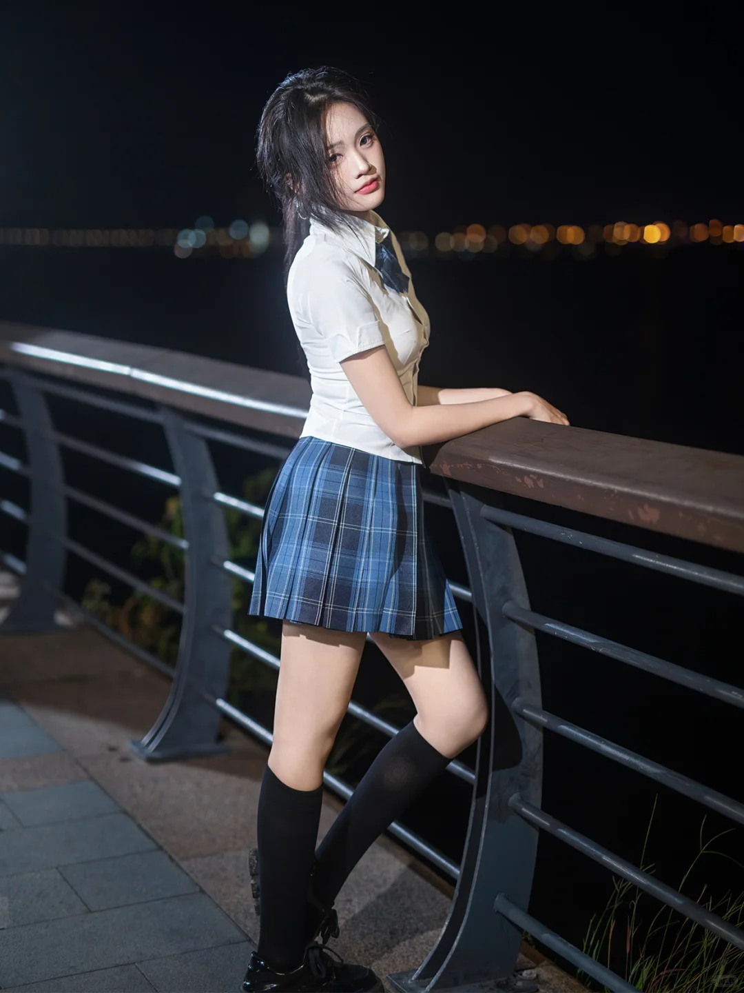 海边捕捉一只美少女