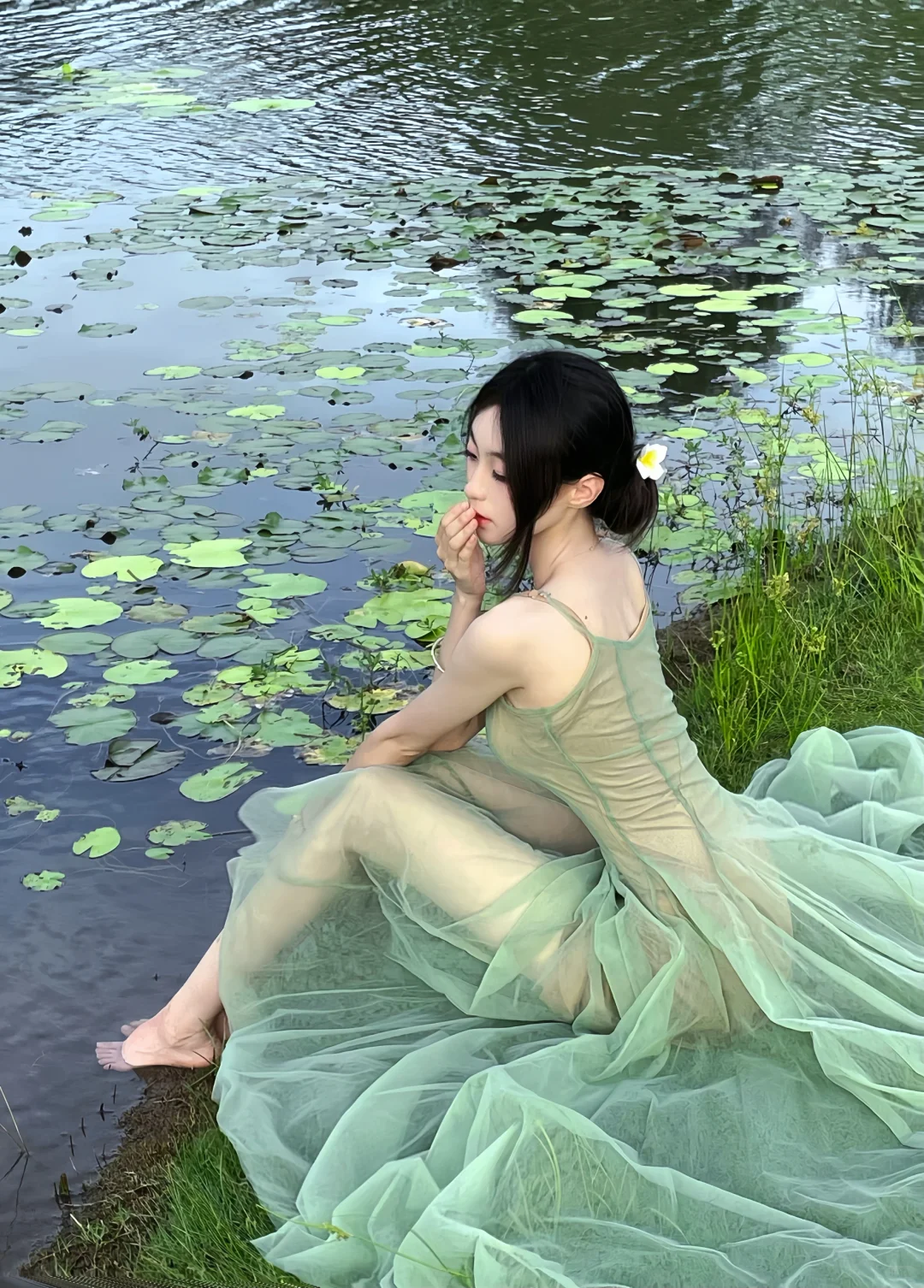 我见青山多妩媚 料青山见我应如是.