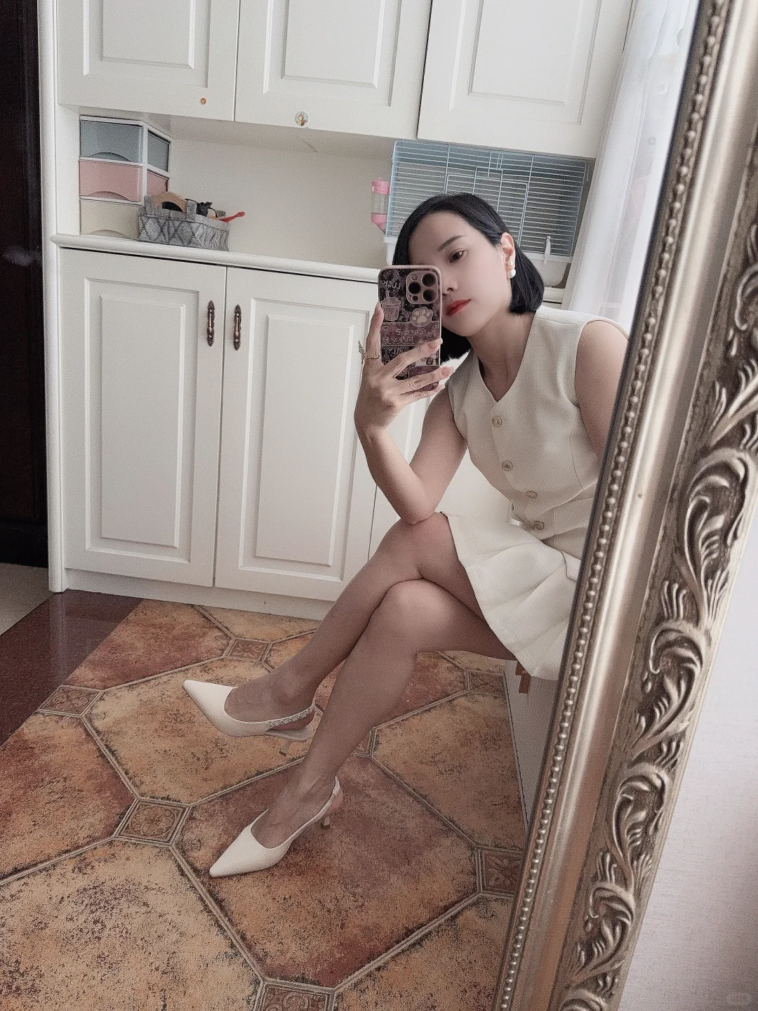 44大姐姐，装嫩……