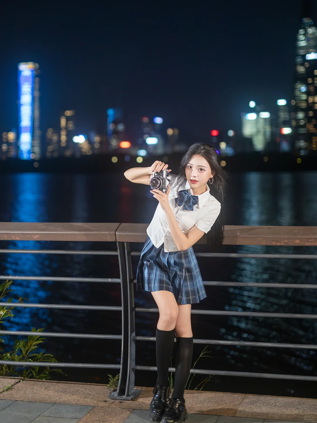 海边捕捉一只美少女