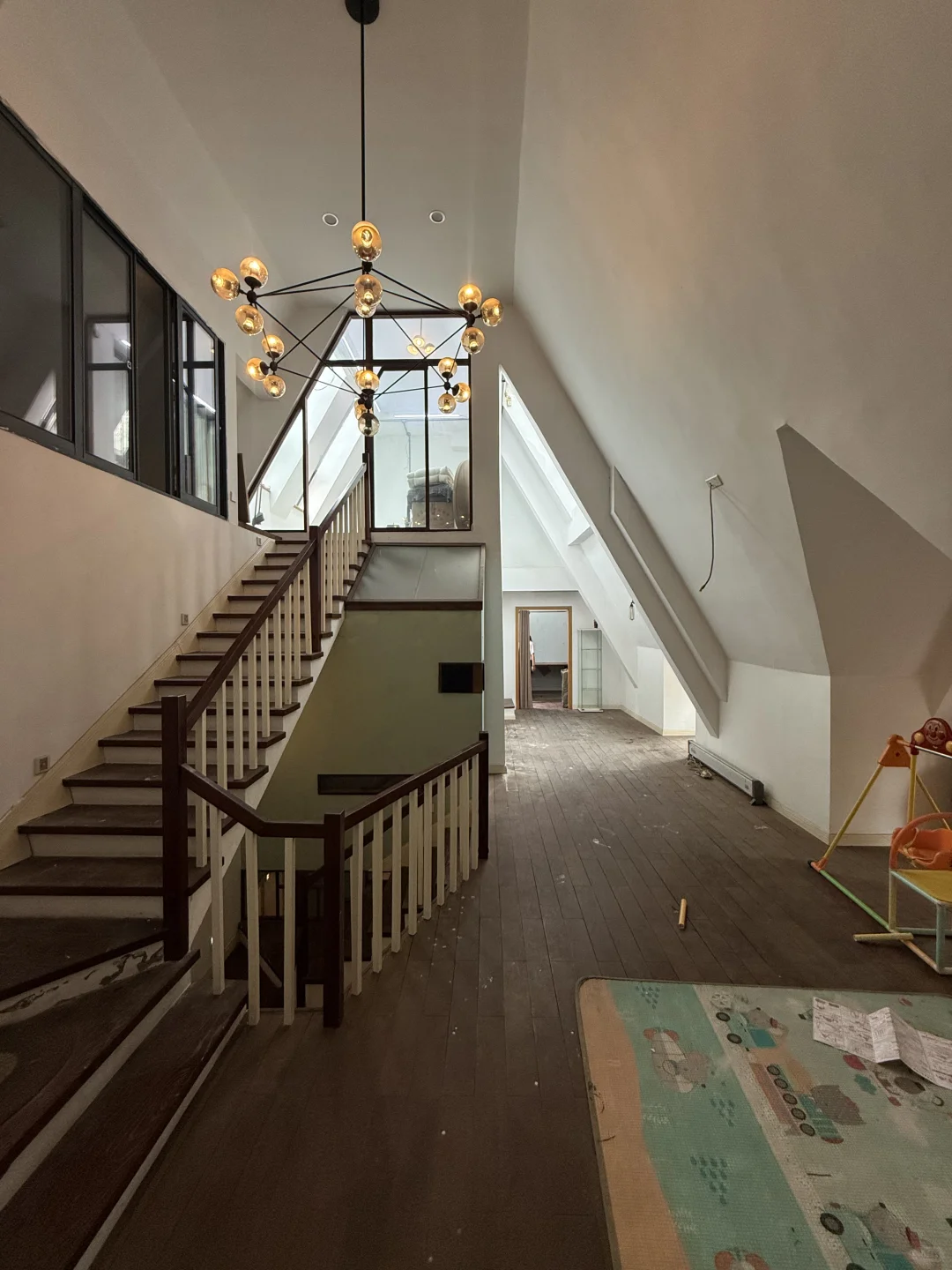 这套顶跃老洋房🏡实地看真的有点出人意料