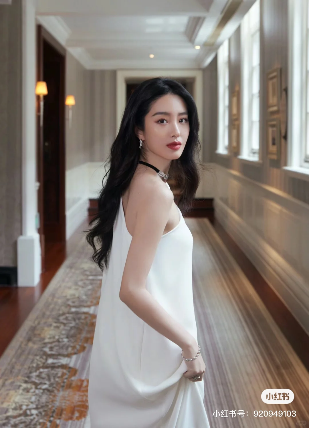 美人如画，媚眼如丝