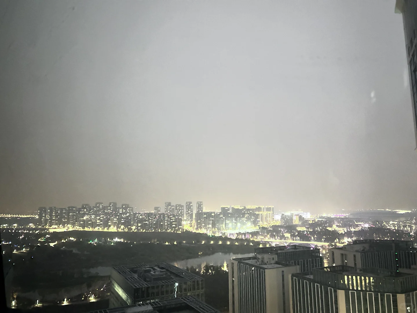 东安湖！房东急甩30w