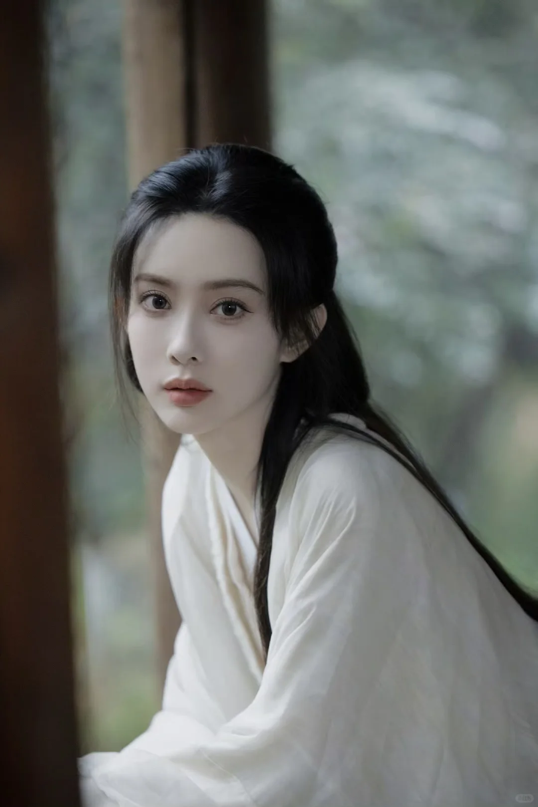 媚眼如丝，风情万种