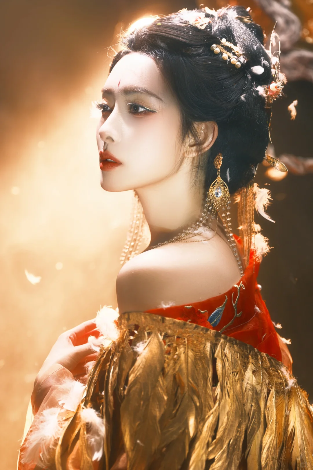 【孟子义·妲己】人间无此姝丽，非妖即狐