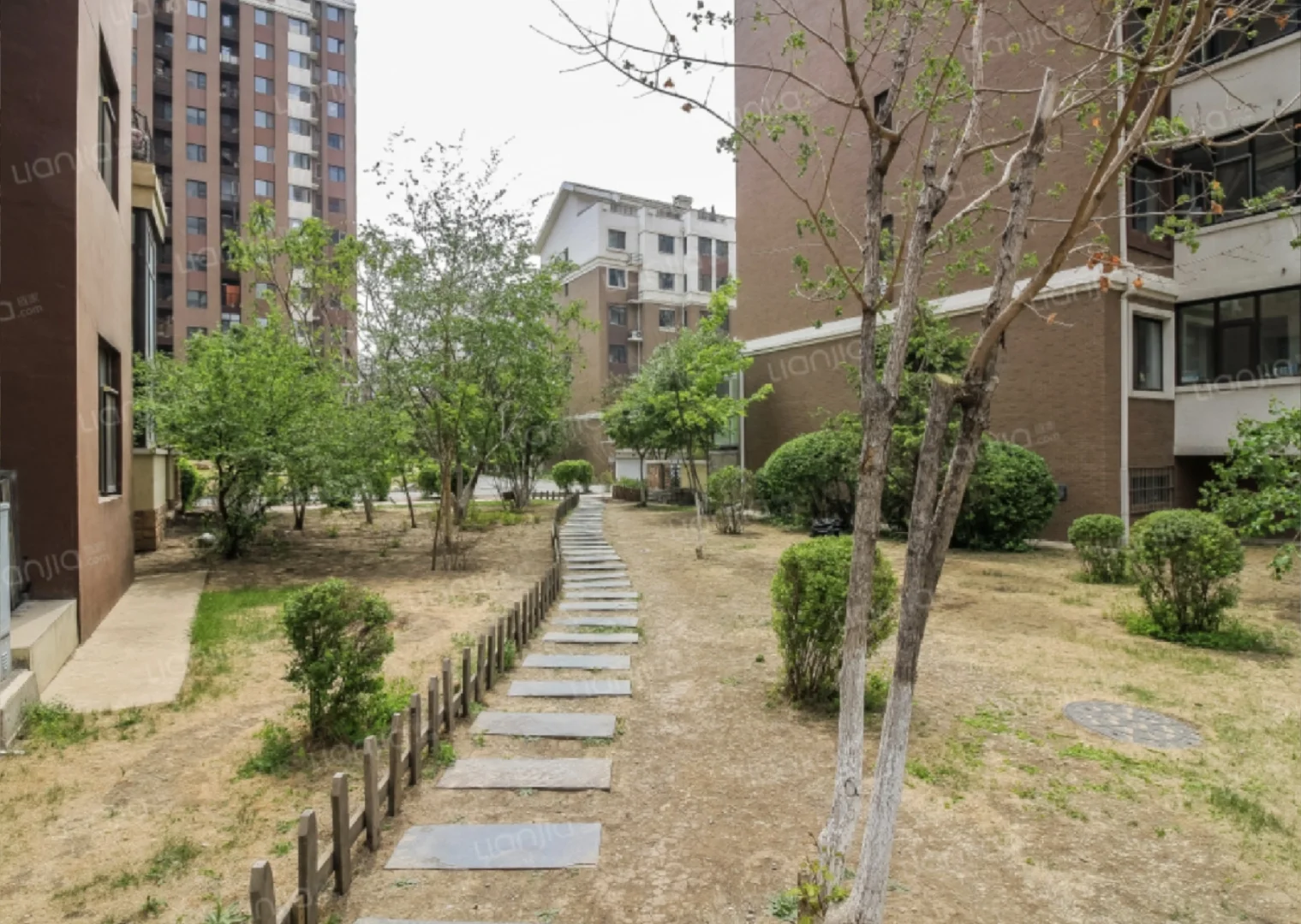 2号线地铁，房东直租，求稳定租客