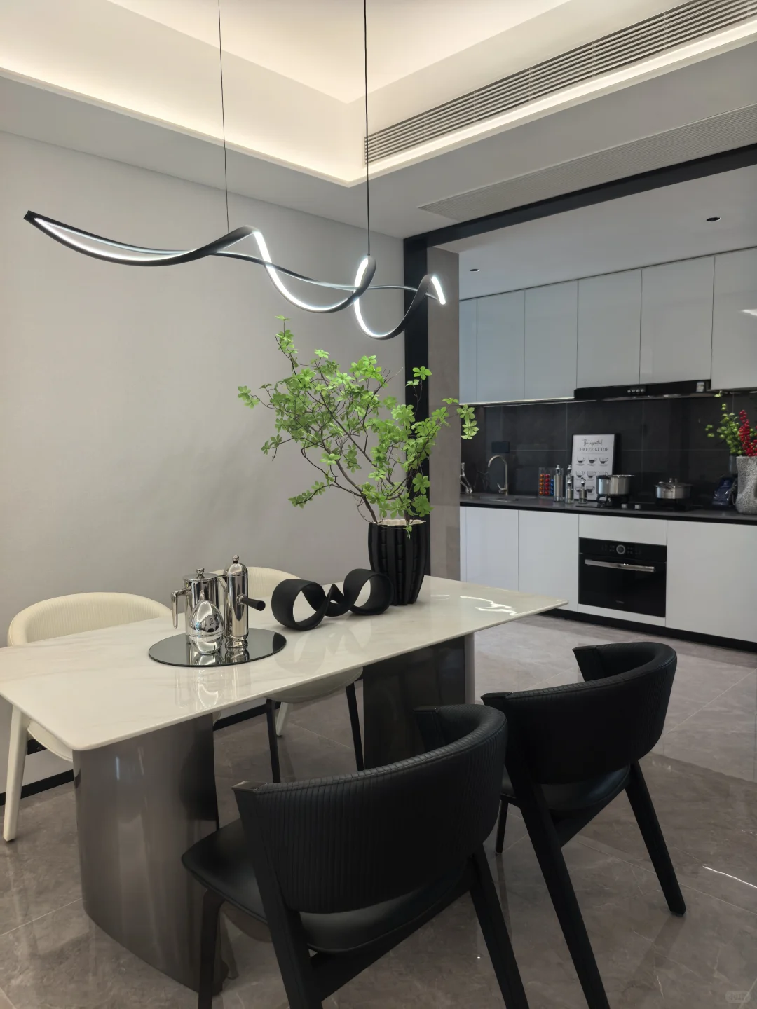 新规楼盘有多香？｜建面115㎡，实得138㎡！