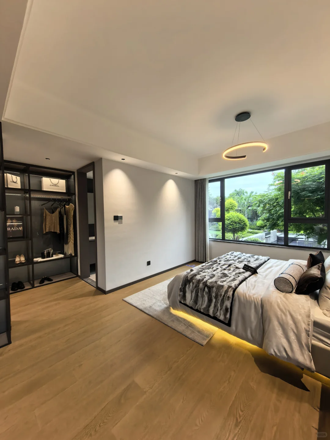 新规楼盘有多香？｜建面115㎡，实得138㎡！