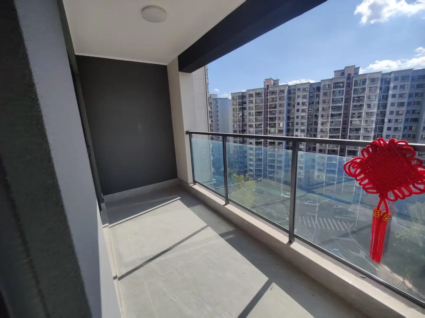 市中心附近明玥半山小区自家房屋出售