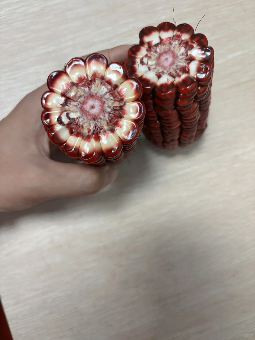 哇塞第一次见这种颜色的玉米