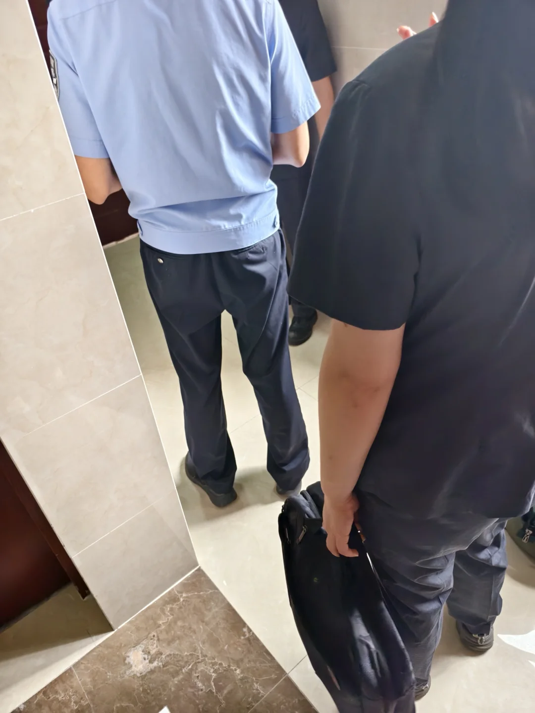 这糟心的法拍房交付状态，笑容消失术😞