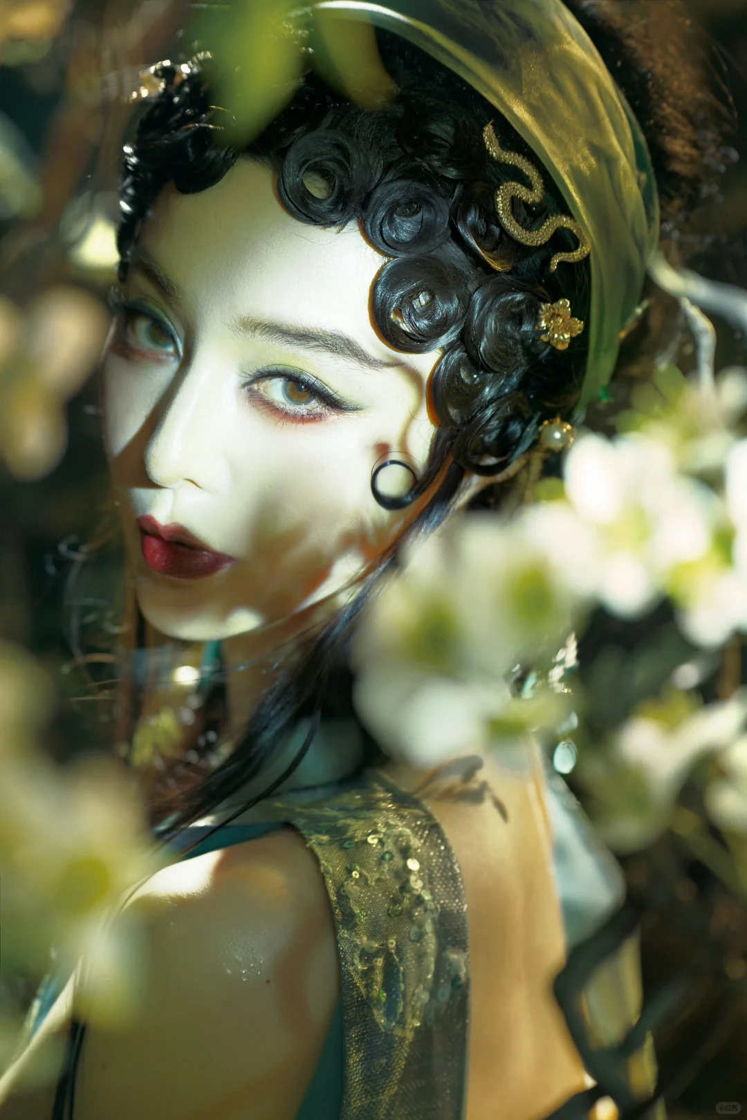 这绝对是最美最妖艳最勾人的白素贞