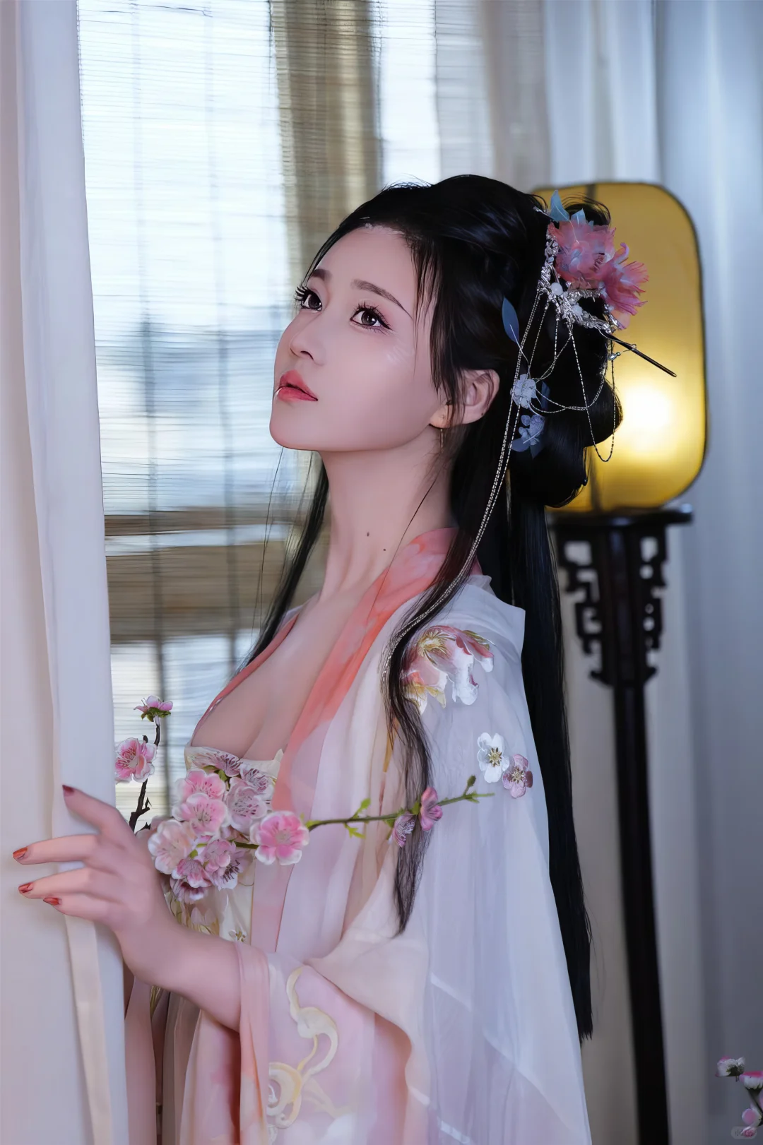 古典美女-年年