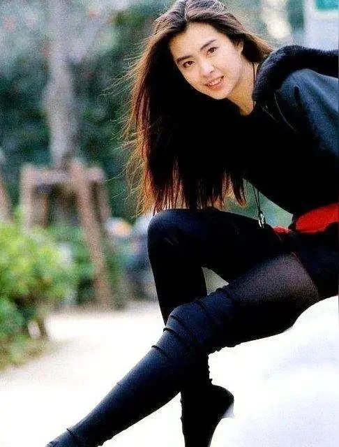 倾城之姿，亦仙亦妖-王祖贤