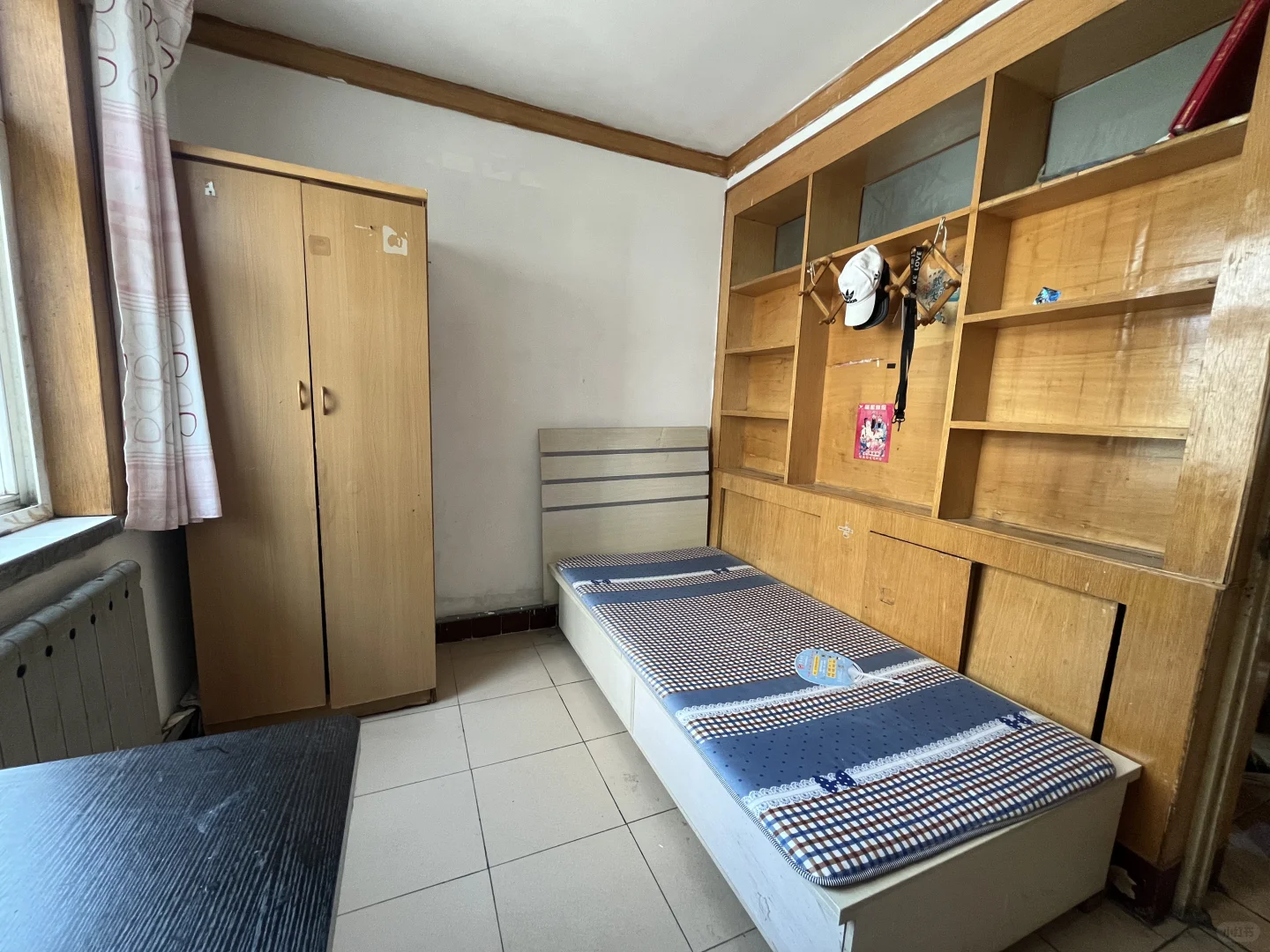 丛台公园南门三居室出租一千出头