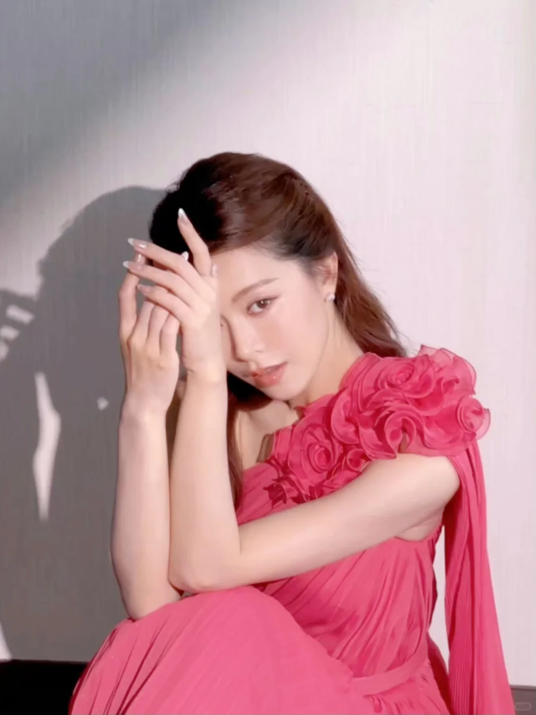 文咏珊，玫瑰花开，美到心坎里了🌹
