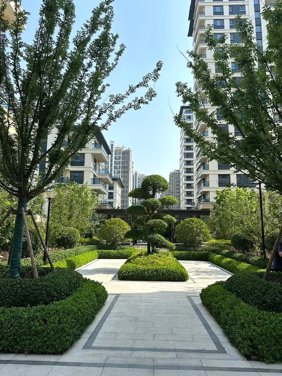奎文中心卖房 143平精装未住带家具家电