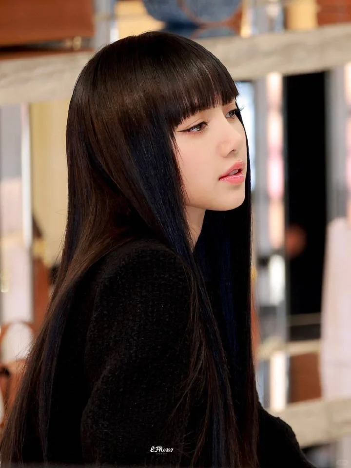 Lalisa｜媚眼如丝说的就是这样吧