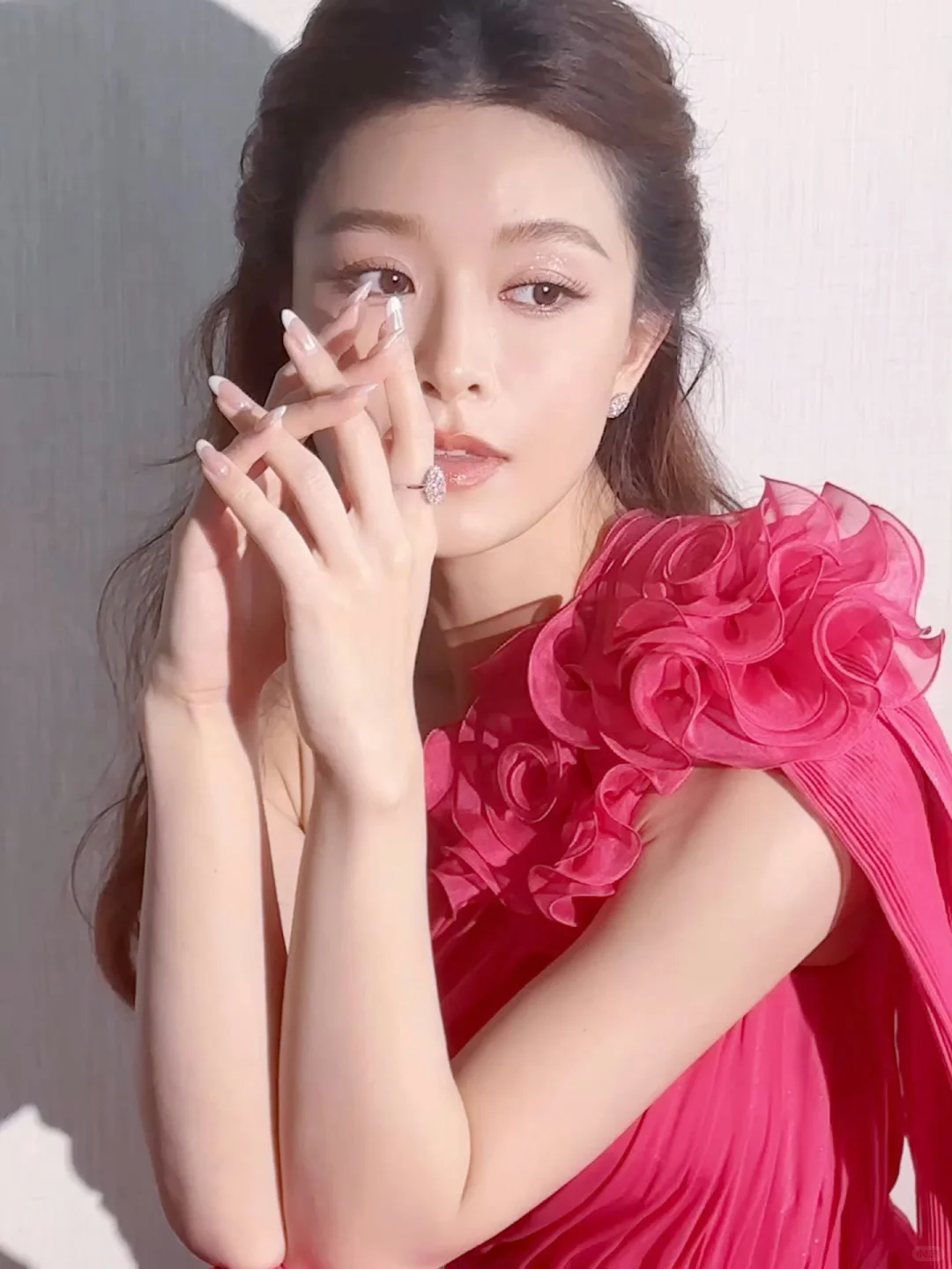 文咏珊，玫瑰花开，美到心坎里了🌹
