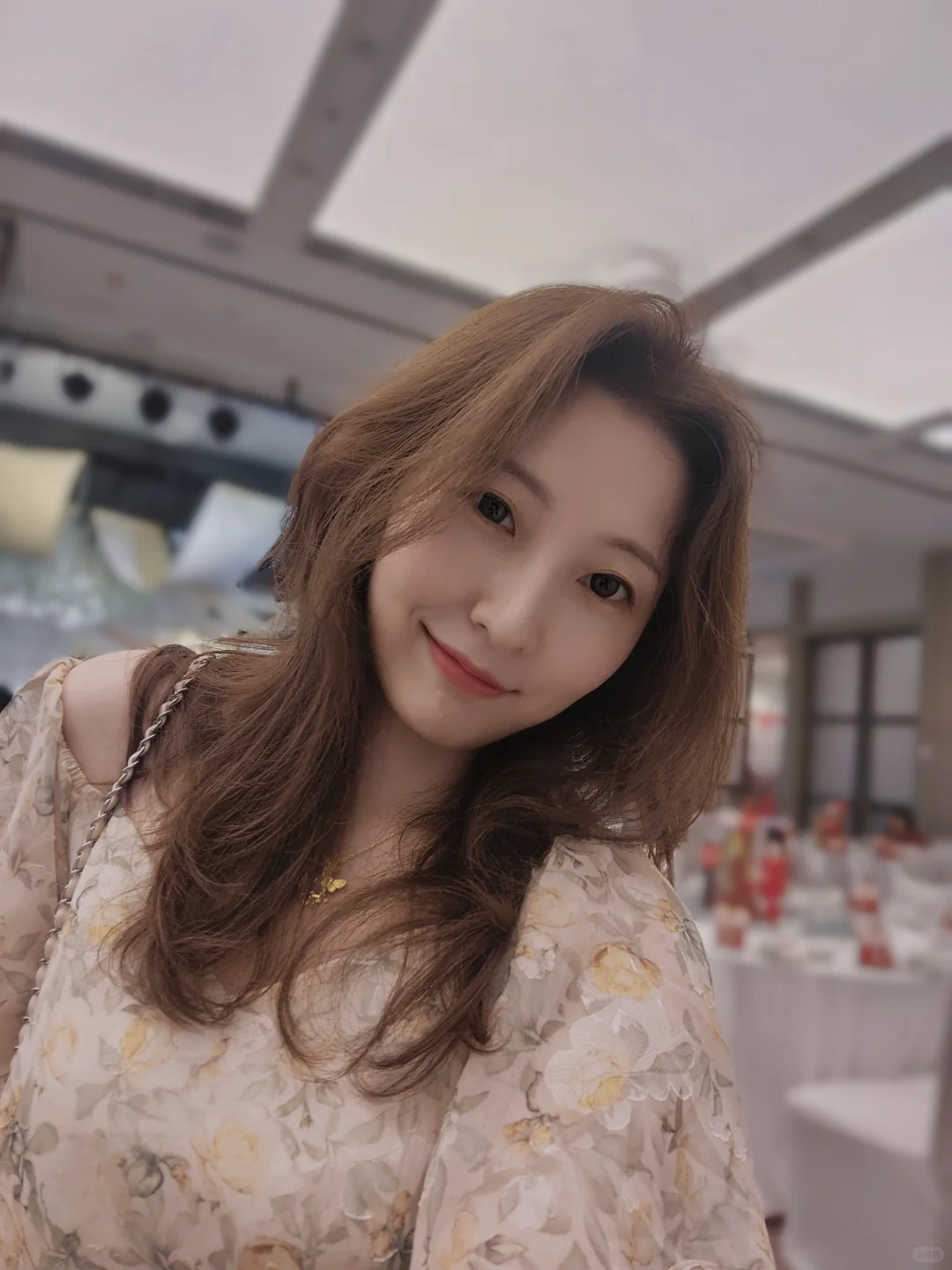 又听人说我的眼睛会勾人 未见得是好事