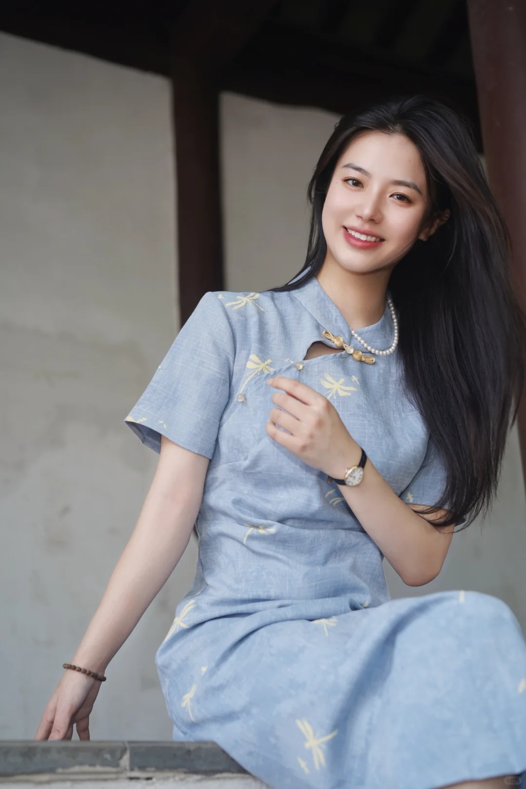 🌿 夏日旗袍漫步｜把温柔融进绿意里