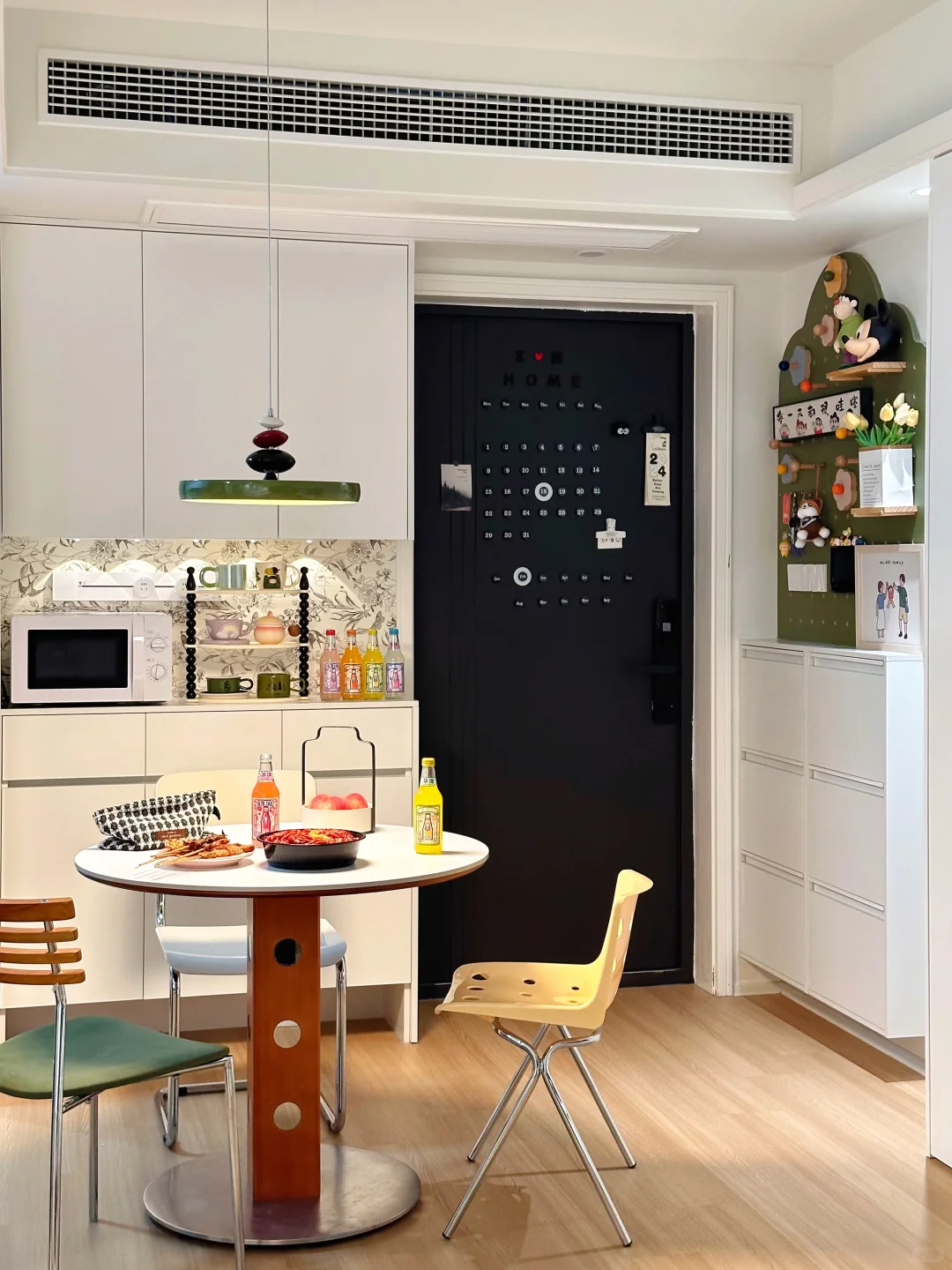 小户型快来抄作业！只有3m²的餐厅玄关布置！