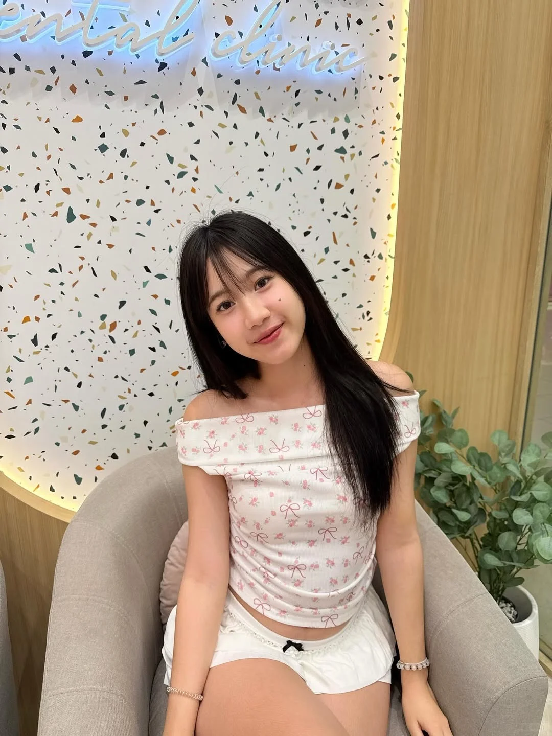 谁能拒绝这么甜的女生呢？