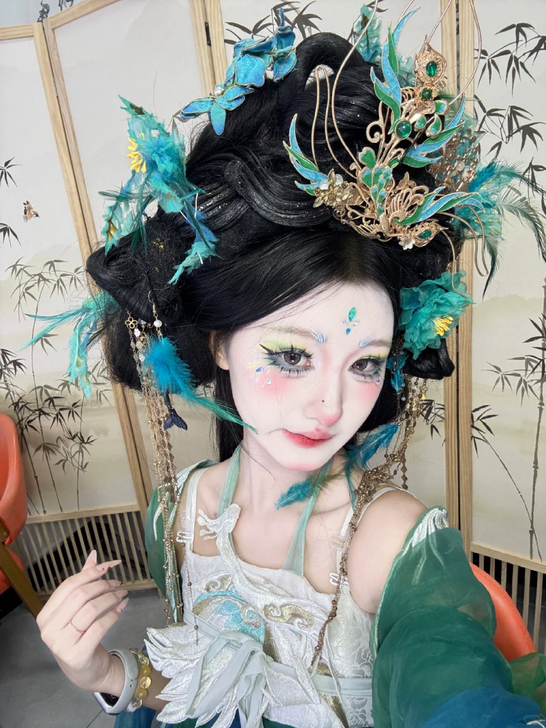 南昌妆造|破碎感拉满的妖艳蓝孔雀铛铛铛！