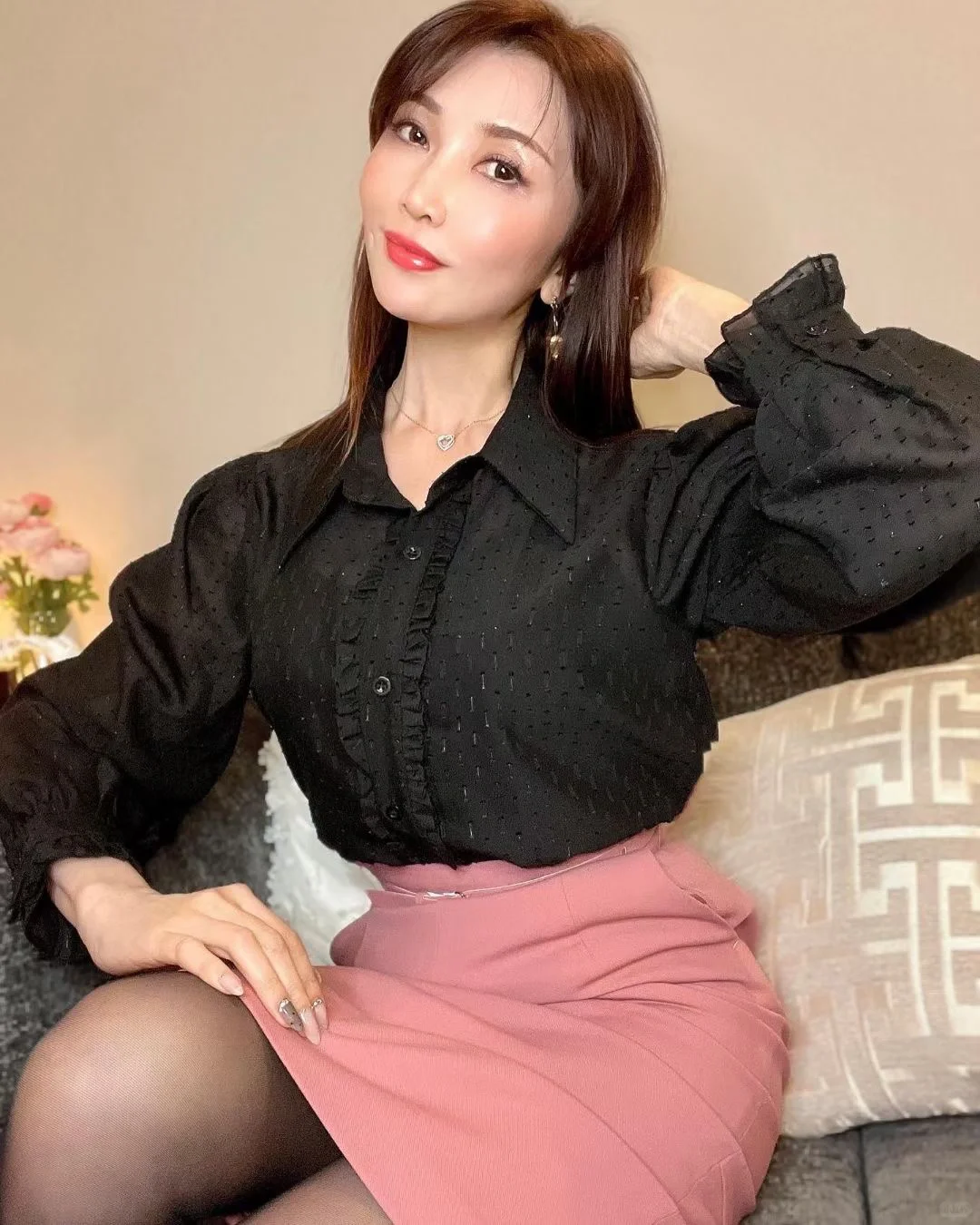 你喜欢黑色上衣吗？