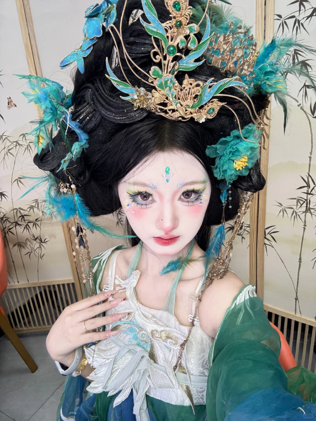 南昌妆造|破碎感拉满的妖艳蓝孔雀铛铛铛！
