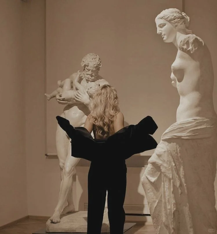 Human & Sculpture