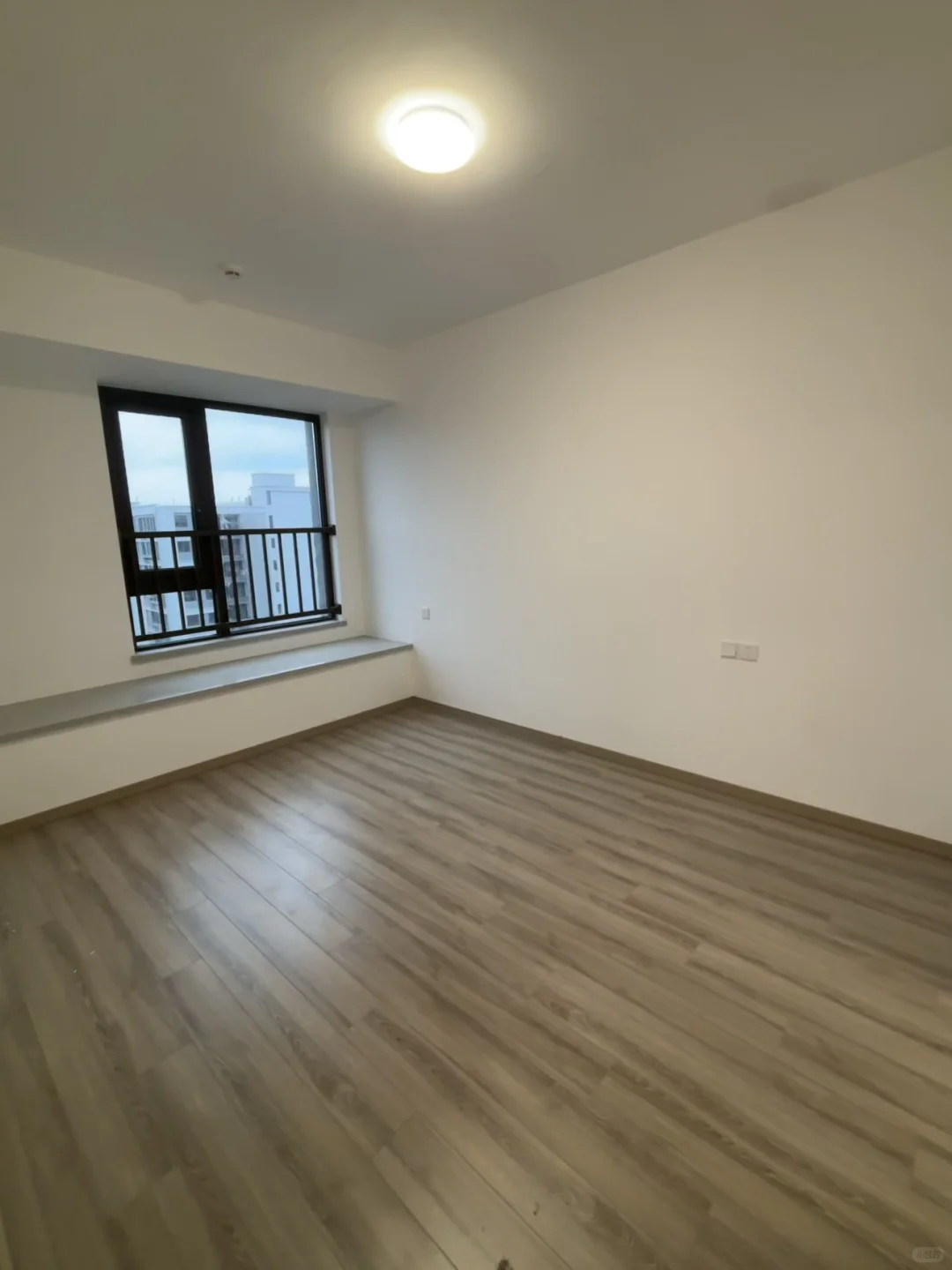 可惜我的新房还没住过，挂了几个月也没人问