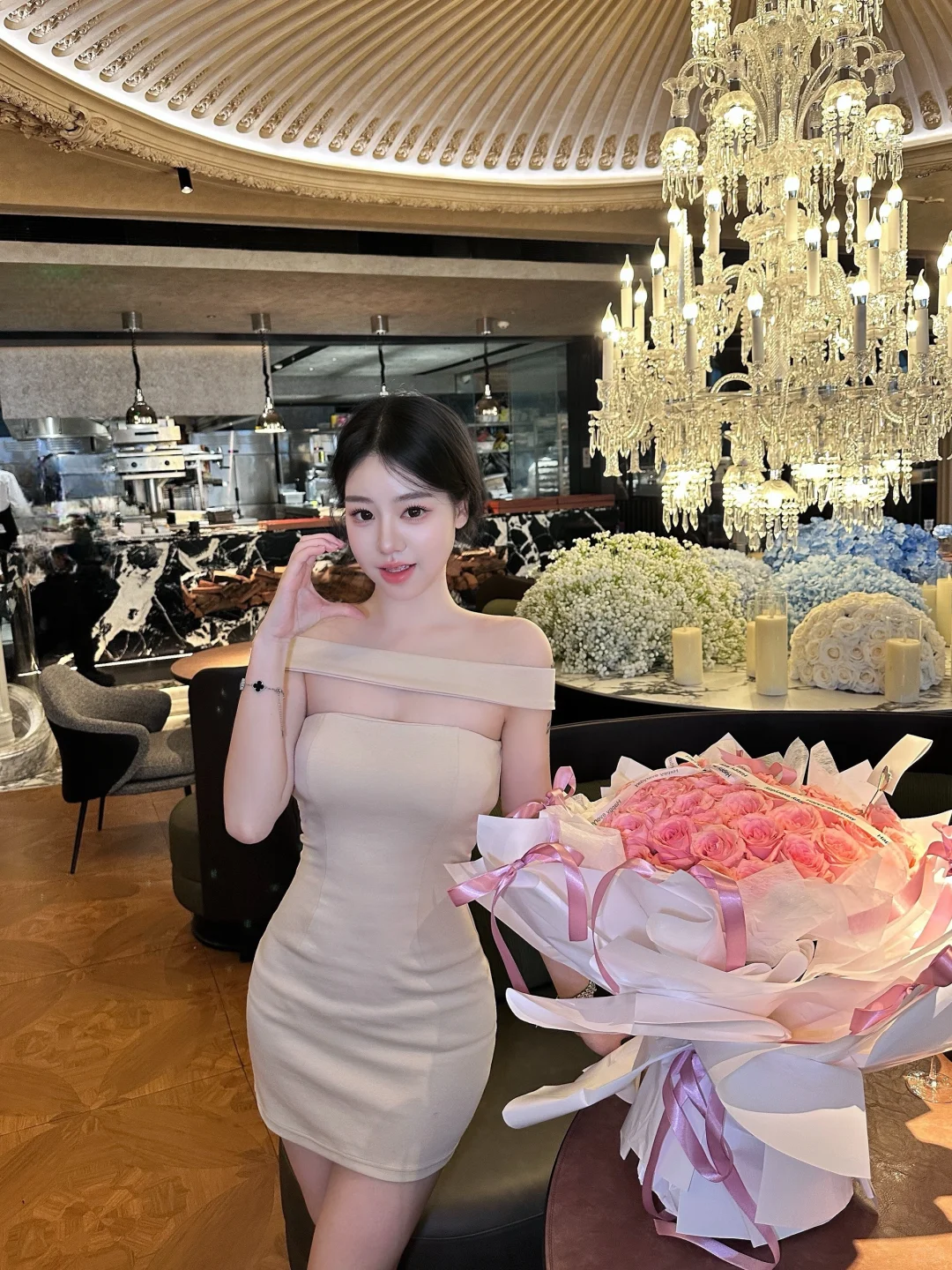 漂亮女人若是太天真就不是尤物了