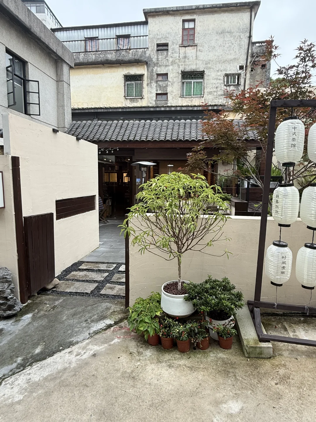 ₍˄.͡˳̫.˄₎ฅ˒˒ 我爱吃饭🍚