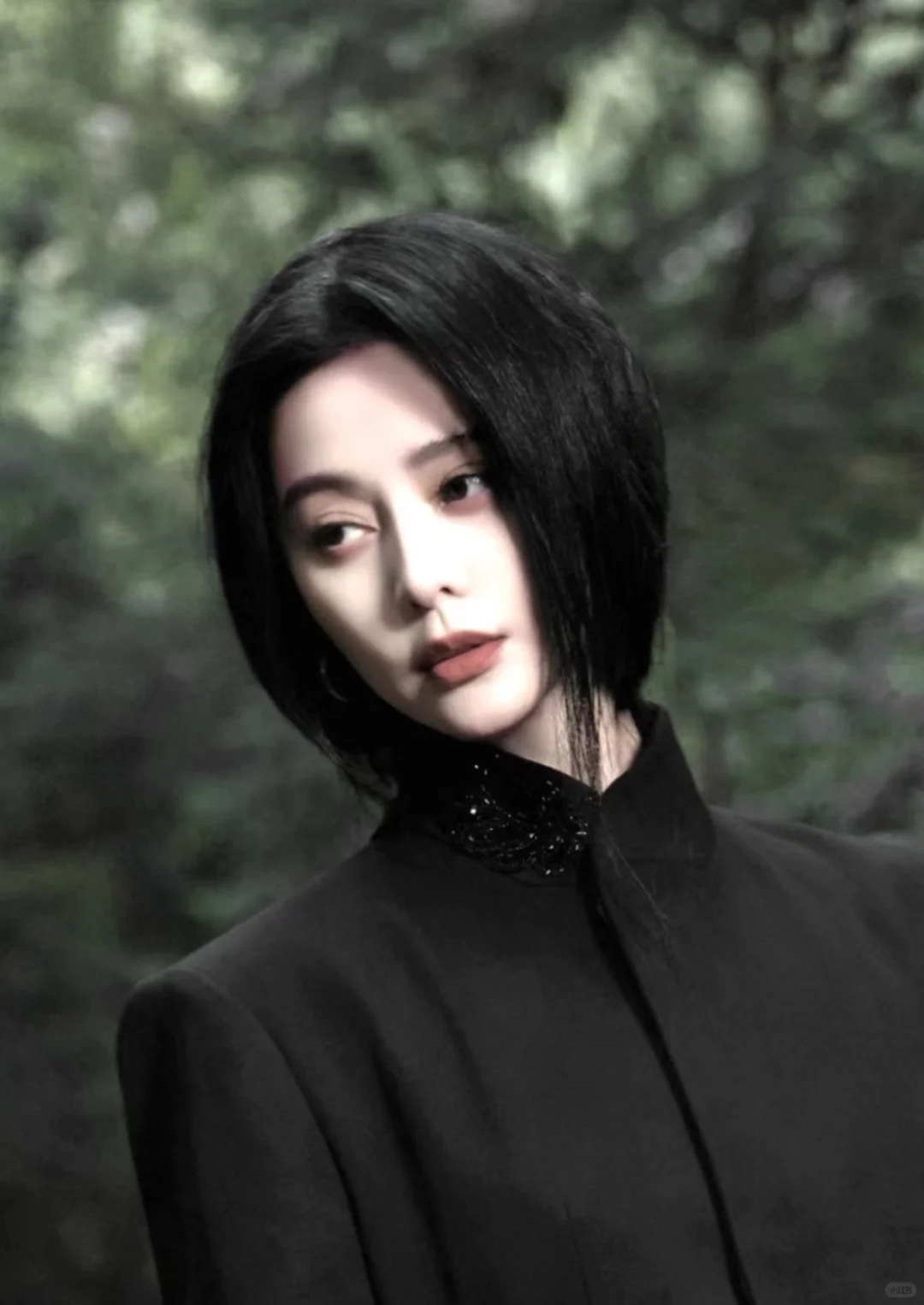范冰冰不愧是狐狸眼模板，简直美翻了